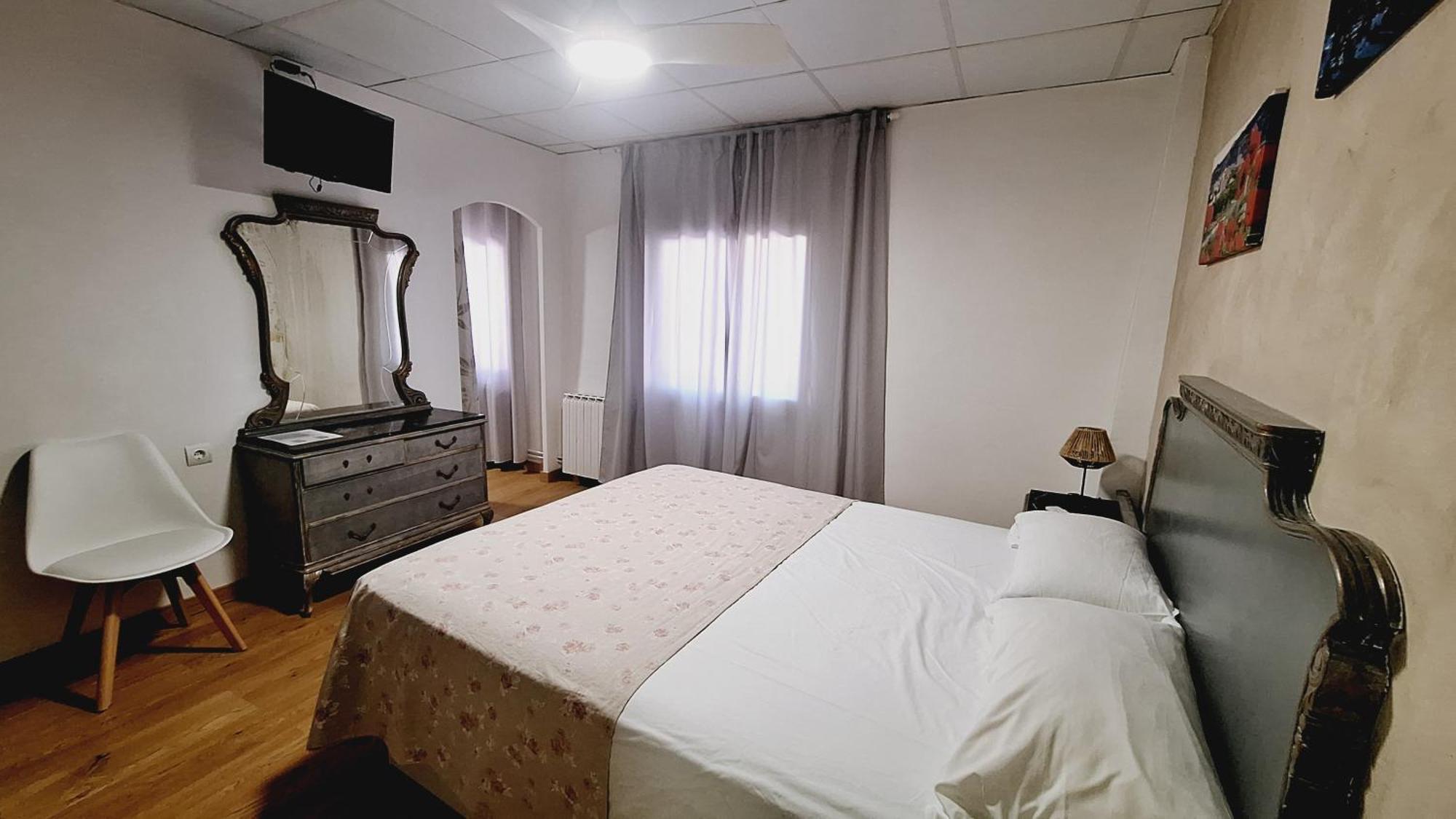 Fonda Toldra Hotel Ulldemolins Ngoại thất bức ảnh